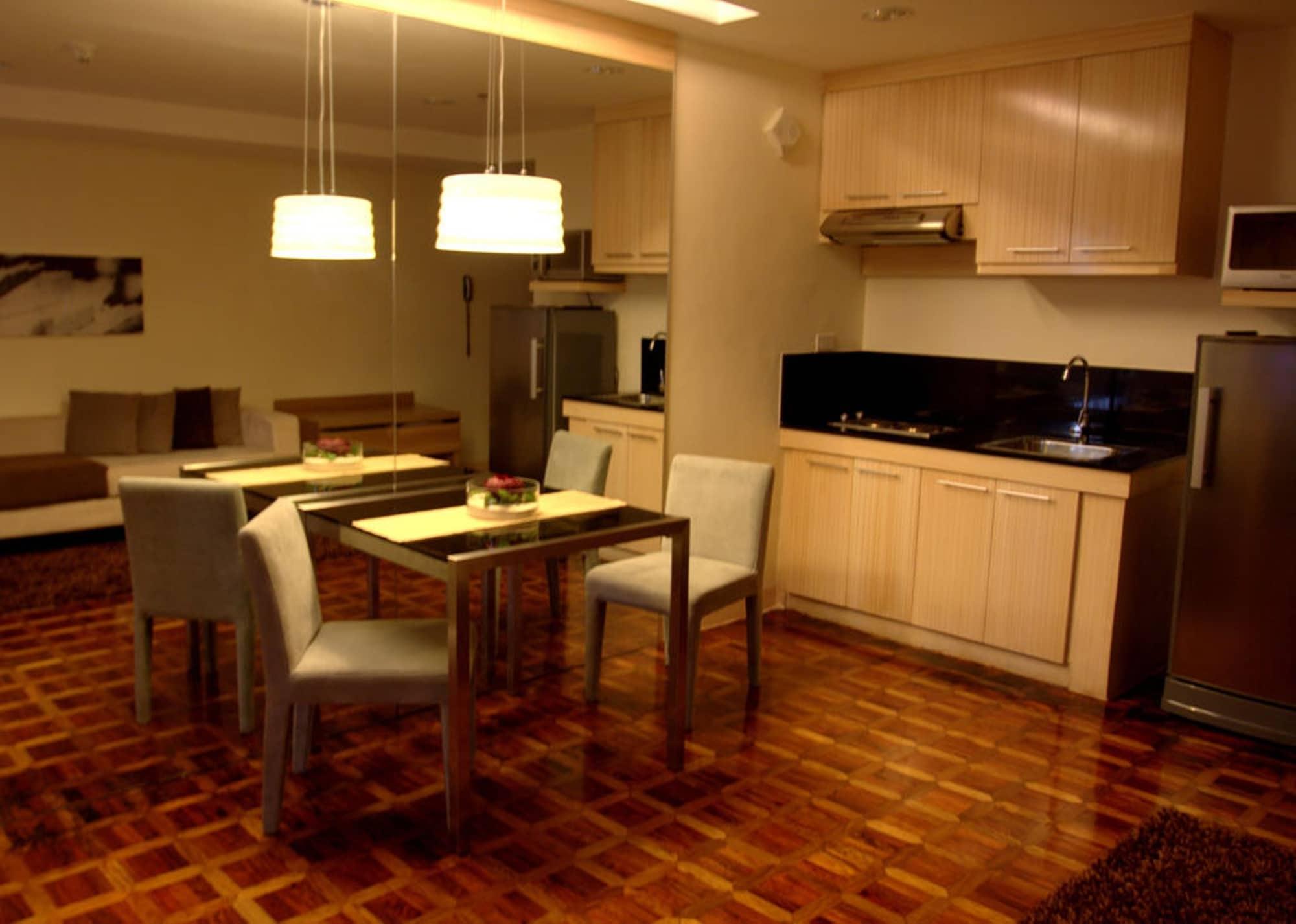Prince Plaza II Condotel Makati City Exterior foto