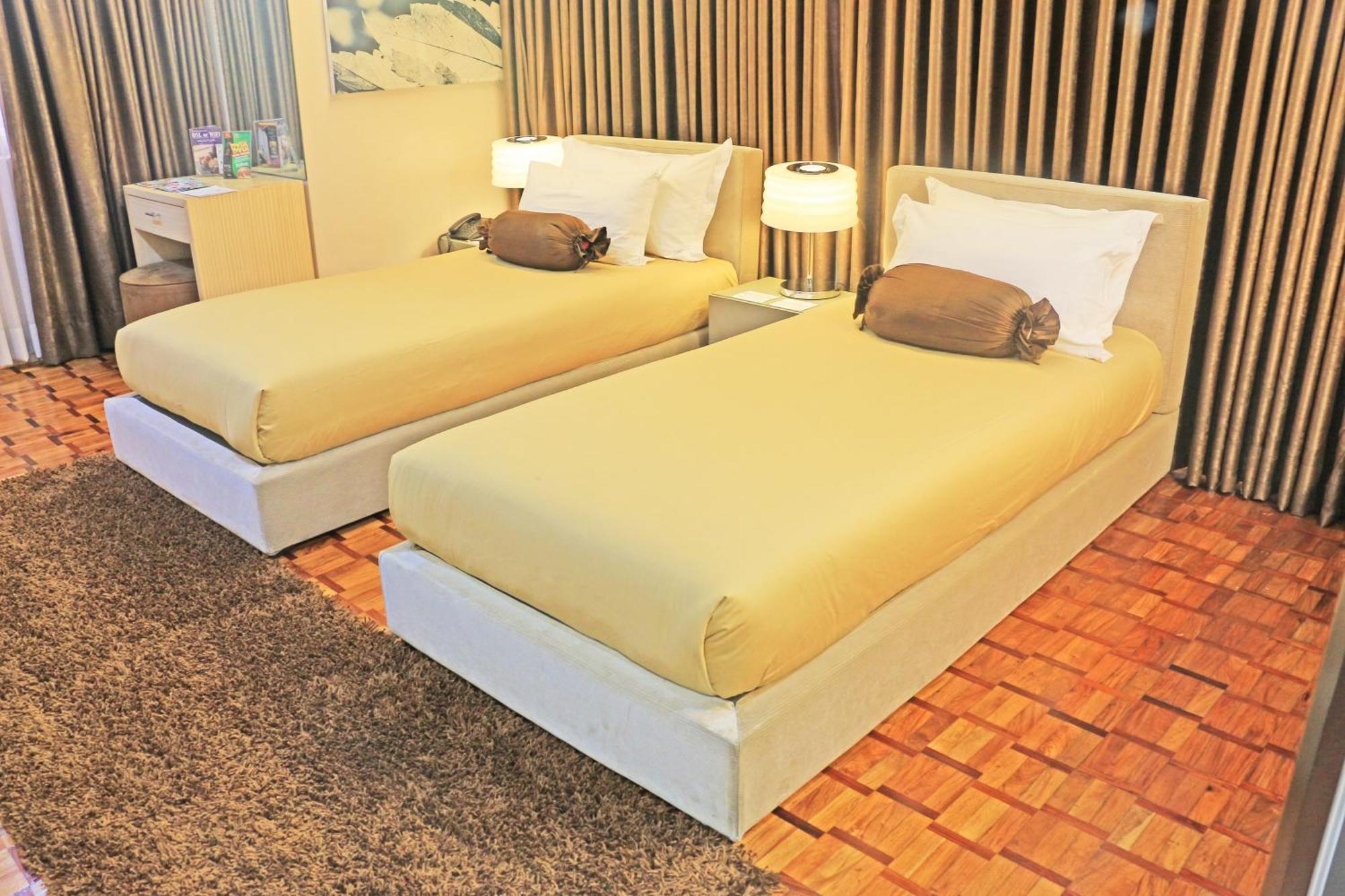 Prince Plaza II Condotel Makati City Exterior foto